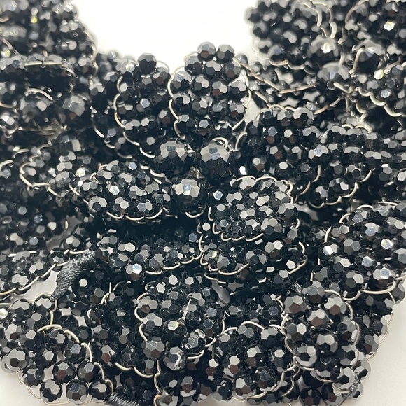 Natasha Faceted Black Crystal Layered Flower Design Statement Bib Necklace NWT - Picture 12 of 15